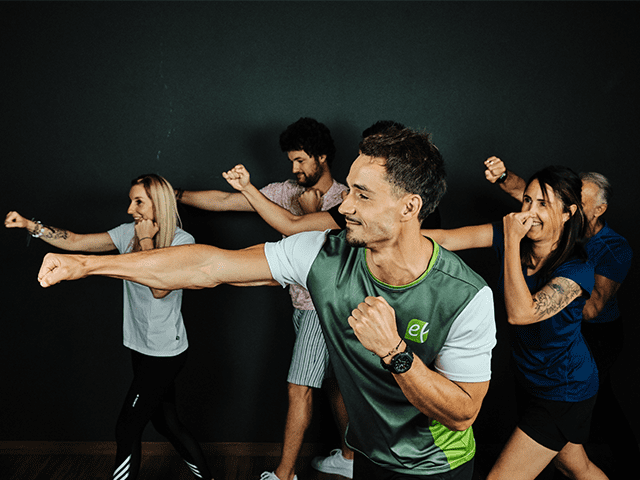 cours collectifs en petit groupe animé par un coach Elancia diplômé